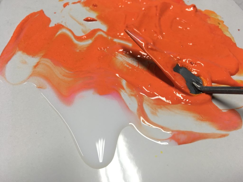 Cómo hacer pintura acrílica
