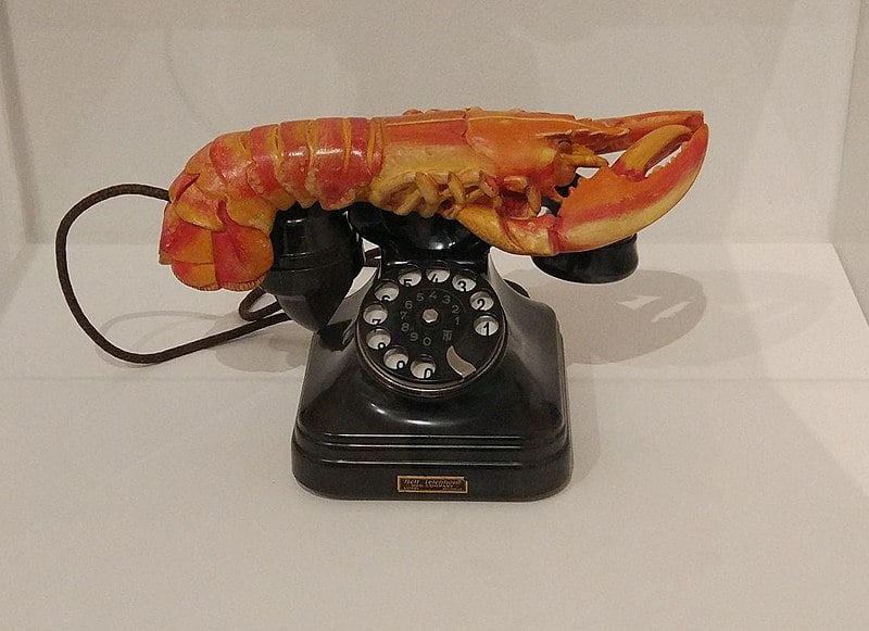 800px lobster telephone photo